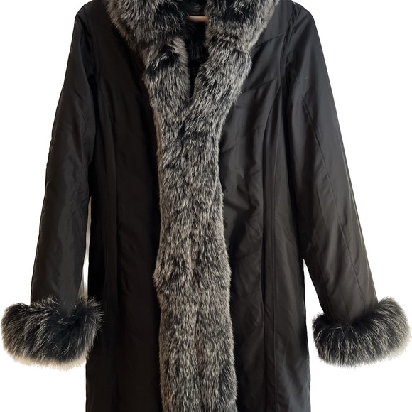 Reversible genuine Fox Fur 3/4 length Coat. Great condition. - Picture 2 of 4